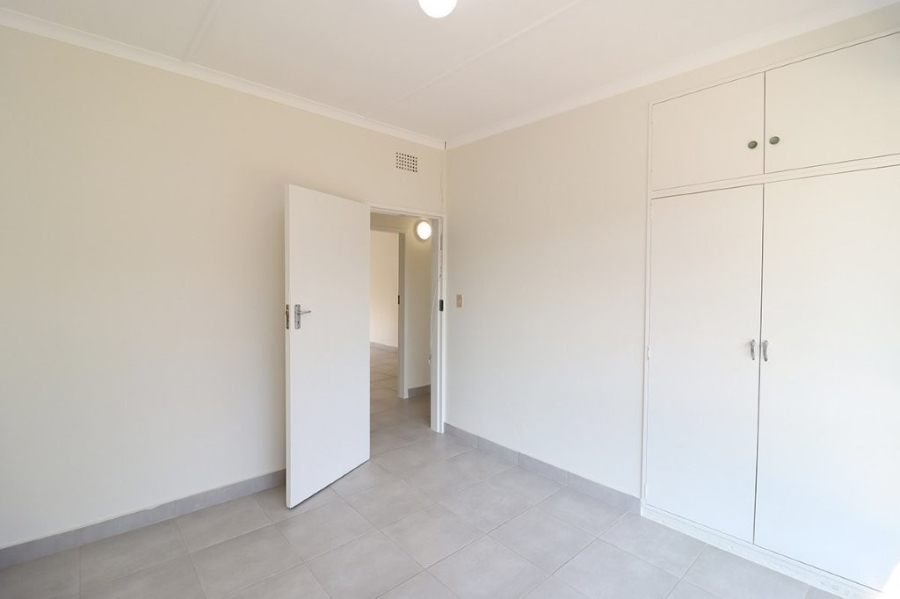 To Let 4 Bedroom Property for Rent in Lyndhurst Gauteng