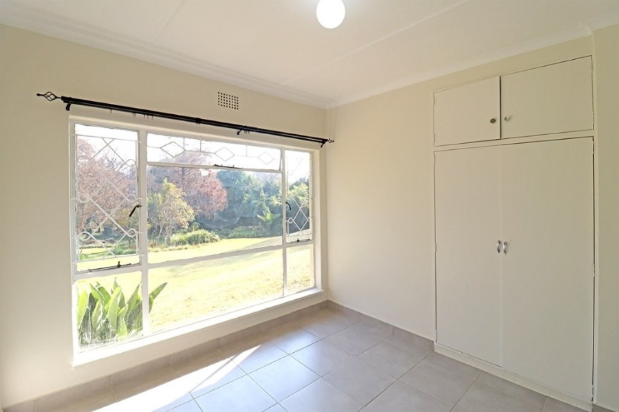 To Let 4 Bedroom Property for Rent in Lyndhurst Gauteng
