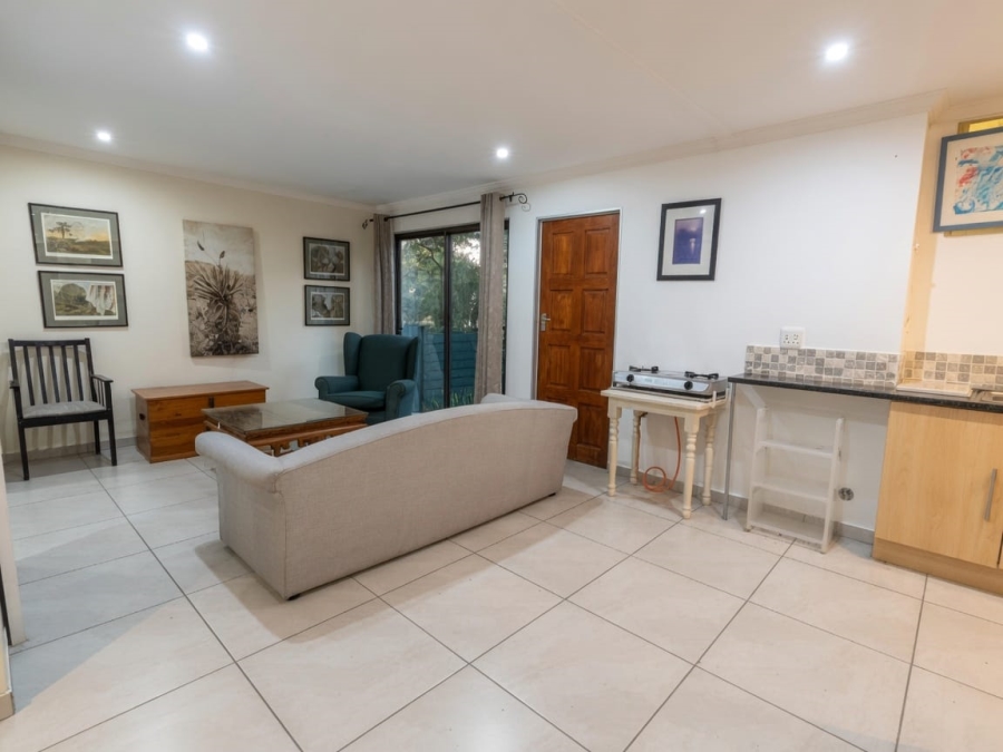 1 Bedroom Property for Sale in Linden Gauteng