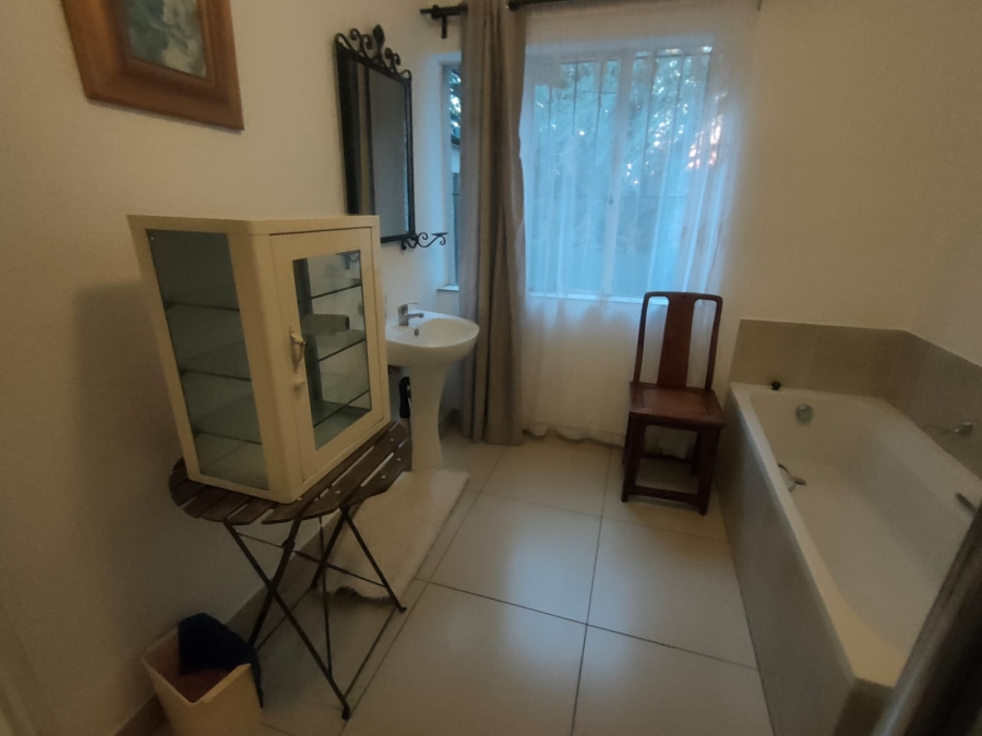 1 Bedroom Property for Sale in Linden Gauteng