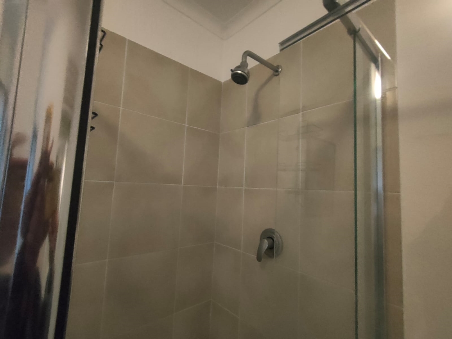 1 Bedroom Property for Sale in Linden Gauteng