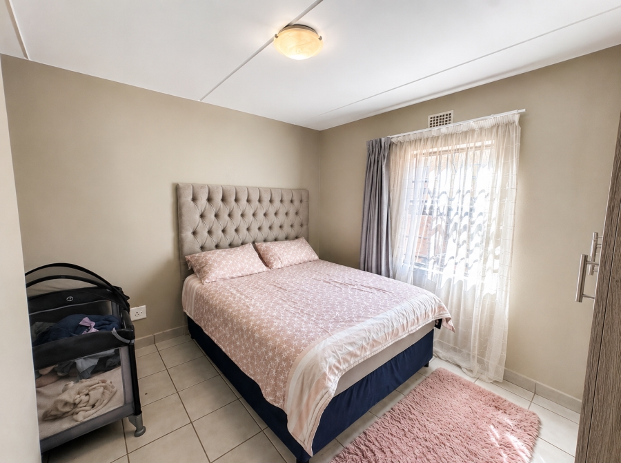 2 Bedroom Property for Sale in Heuweloord Gauteng