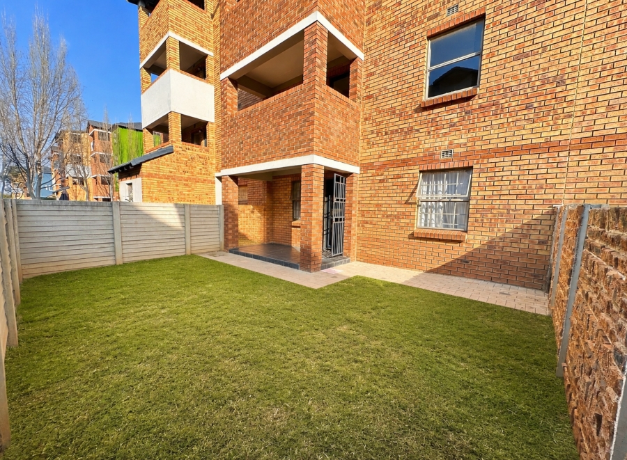 2 Bedroom Property for Sale in Heuweloord Gauteng