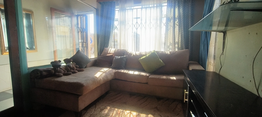 2 Bedroom Property for Sale in Tshepisong Gauteng