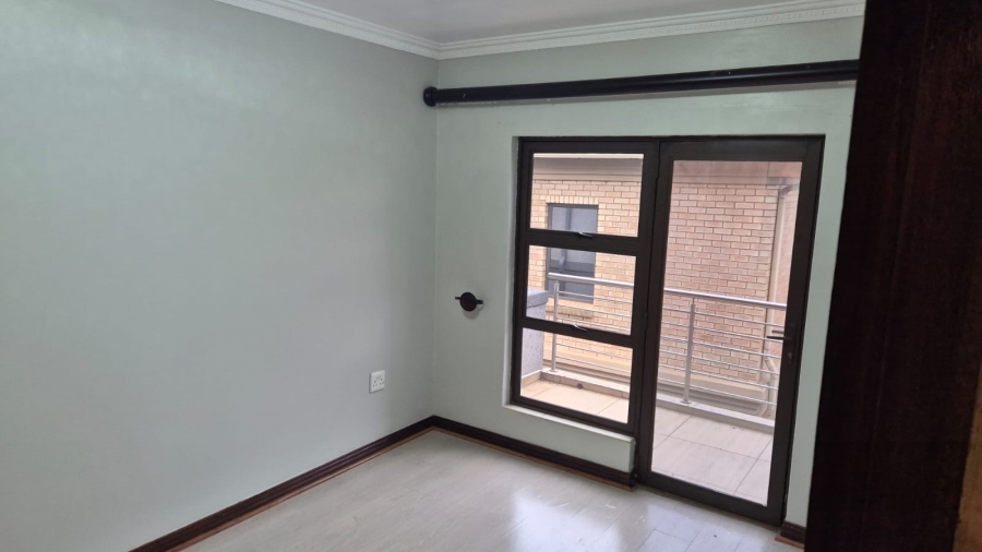 5 Bedroom Property for Sale in Helderwyk Gauteng