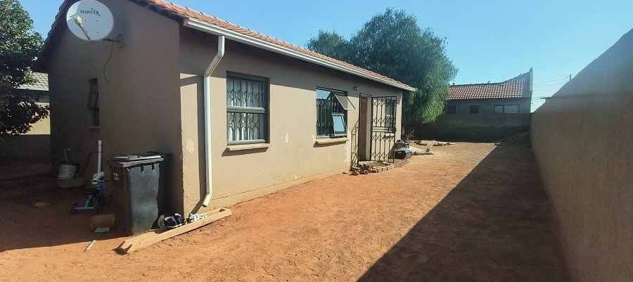 3 Bedroom Property for Sale in Protea Glen Gauteng