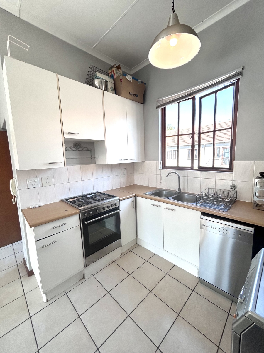 To Let 1 Bedroom Property for Rent in Killarney Gauteng