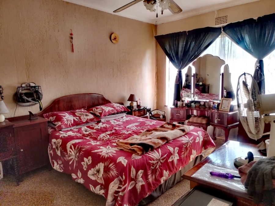 3 Bedroom Property for Sale in Brackendowns Gauteng