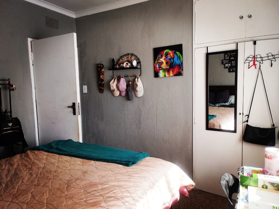 3 Bedroom Property for Sale in Brackendowns Gauteng