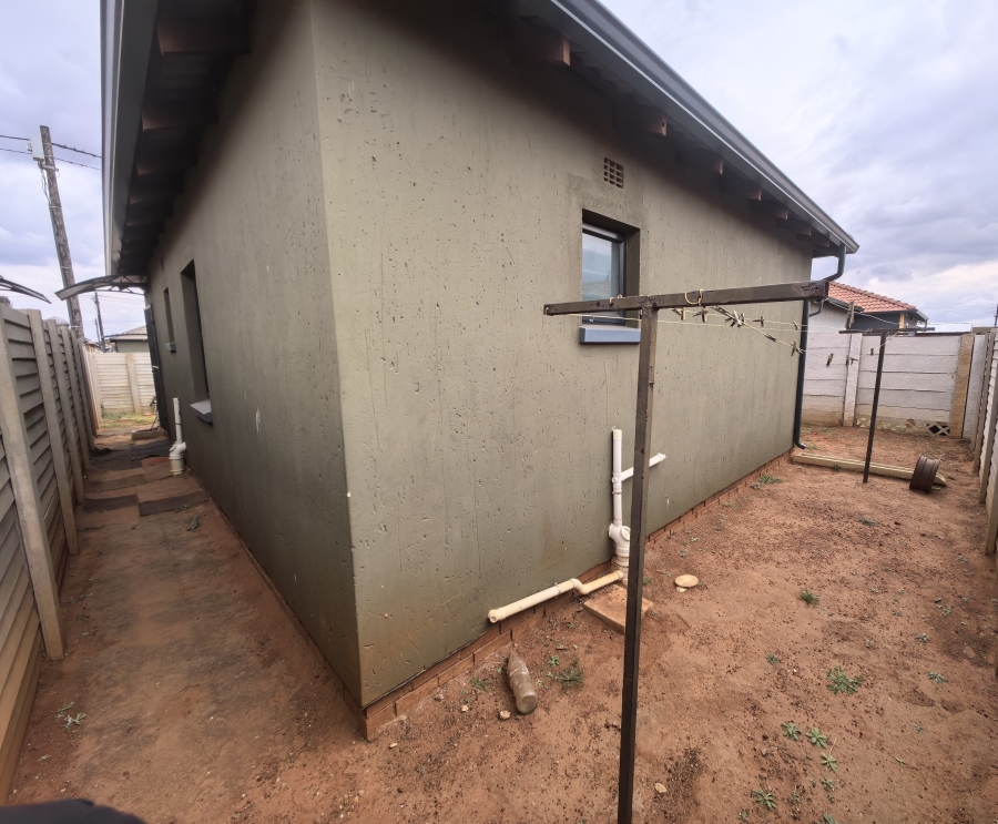 3 Bedroom Property for Sale in Protea Glen Gauteng