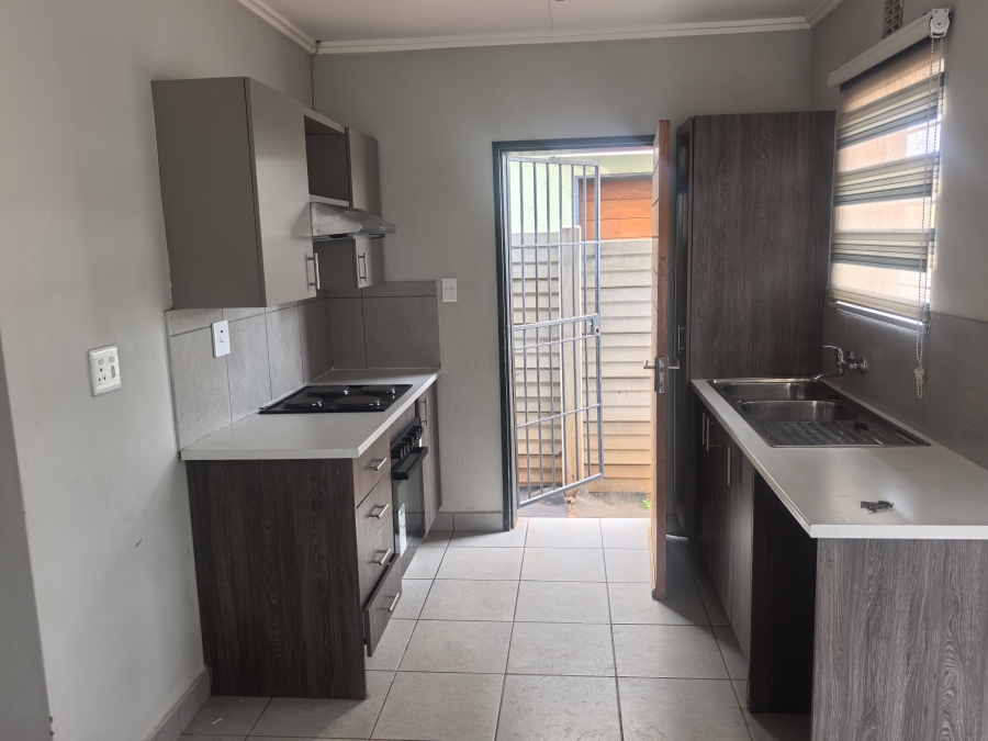 3 Bedroom Property for Sale in Protea Glen Gauteng