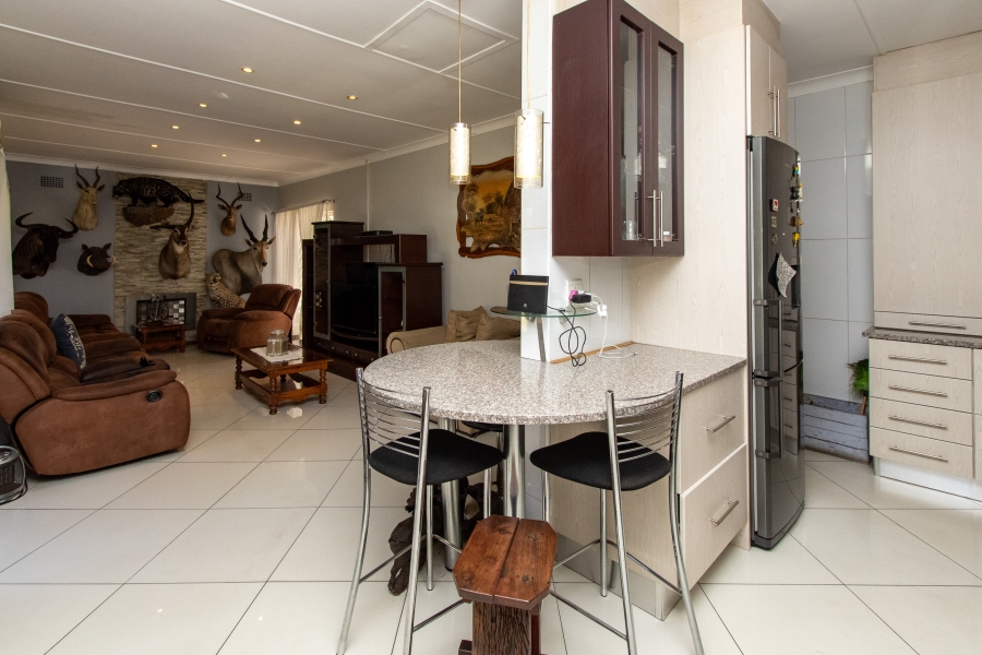 3 Bedroom Property for Sale in Marlands Gauteng
