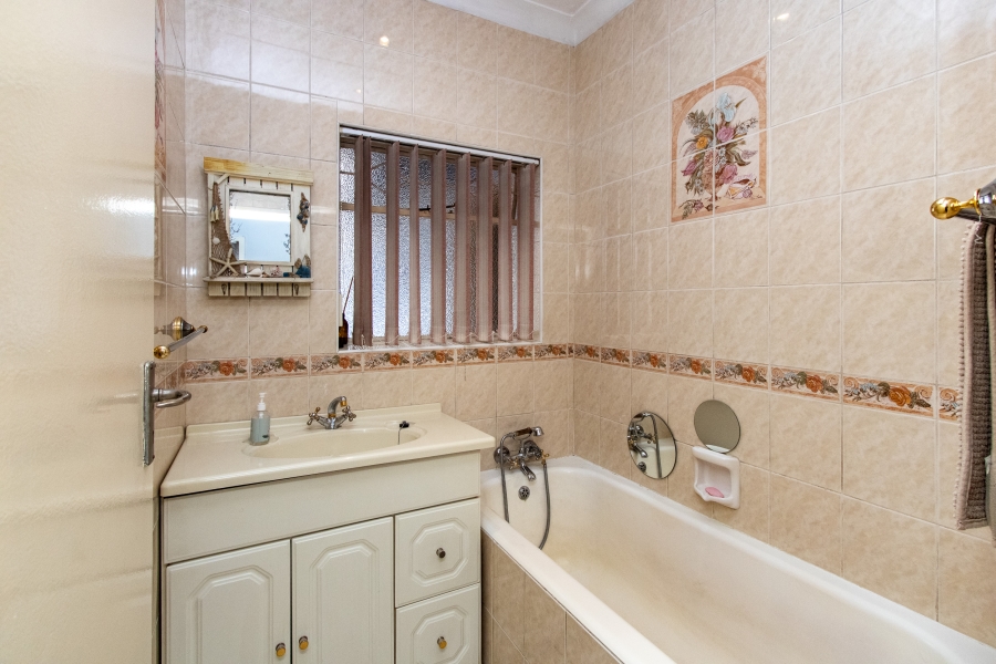 3 Bedroom Property for Sale in Marlands Gauteng