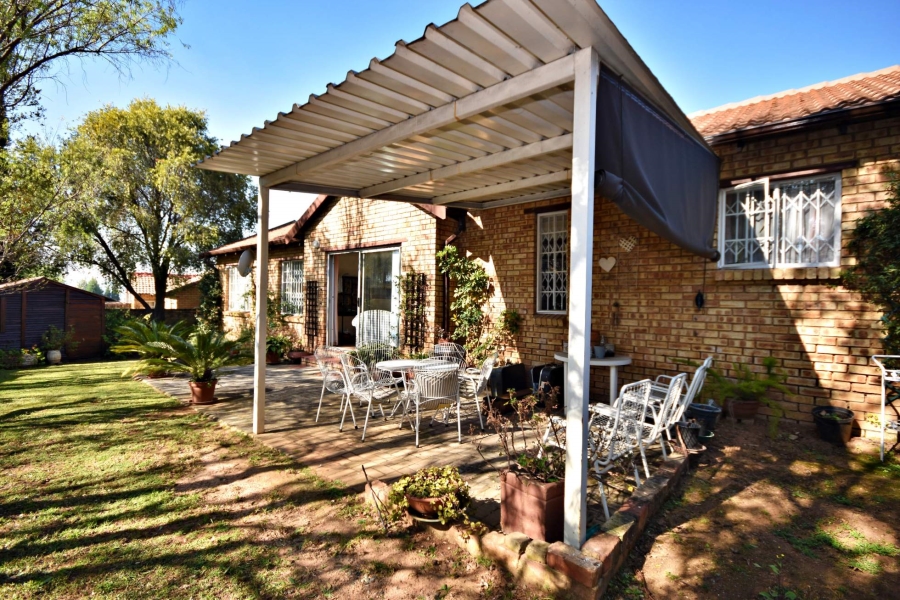 4 Bedroom Property for Sale in Olivedale Gauteng