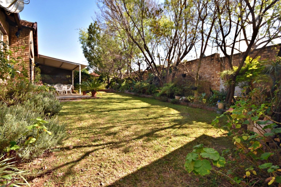 4 Bedroom Property for Sale in Olivedale Gauteng