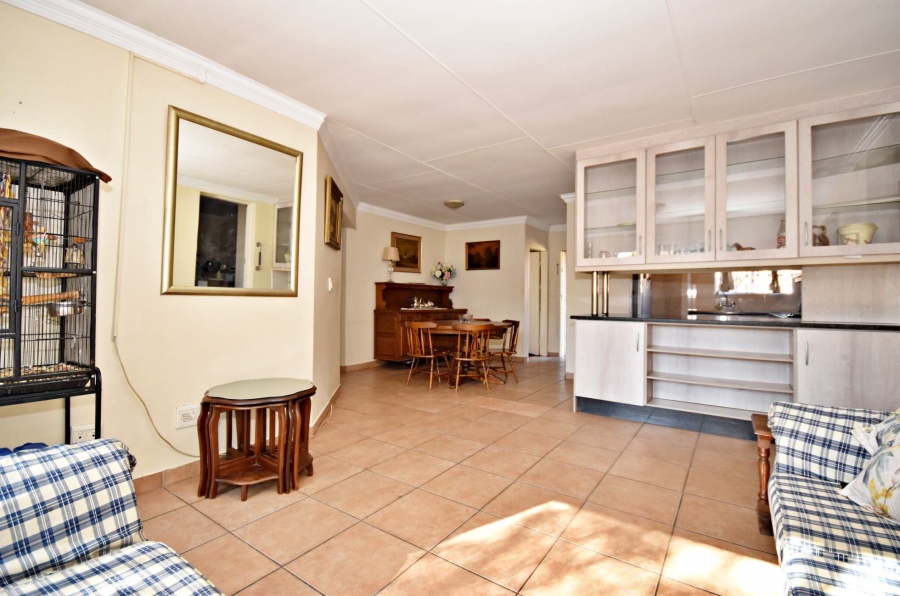 4 Bedroom Property for Sale in Olivedale Gauteng
