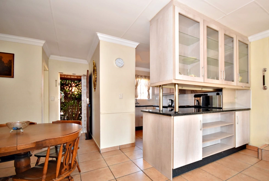 4 Bedroom Property for Sale in Olivedale Gauteng