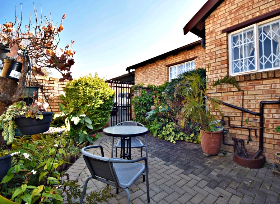 4 Bedroom Property for Sale in Olivedale Gauteng