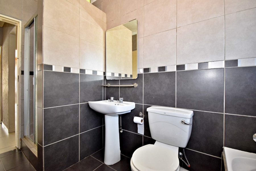2 Bedroom Property for Sale in Ferndale Gauteng