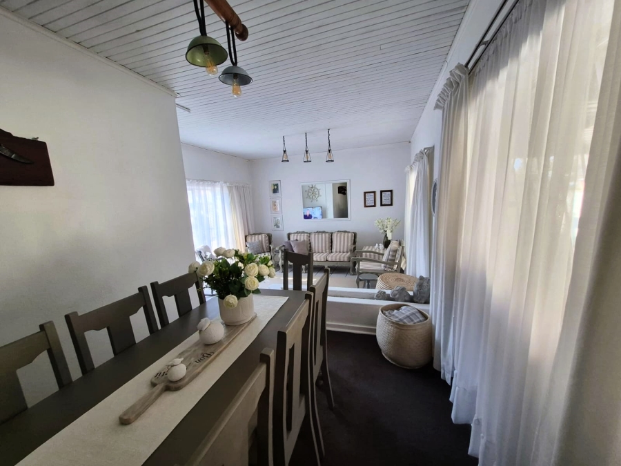 4 Bedroom Property for Sale in Falcon Ridge Gauteng