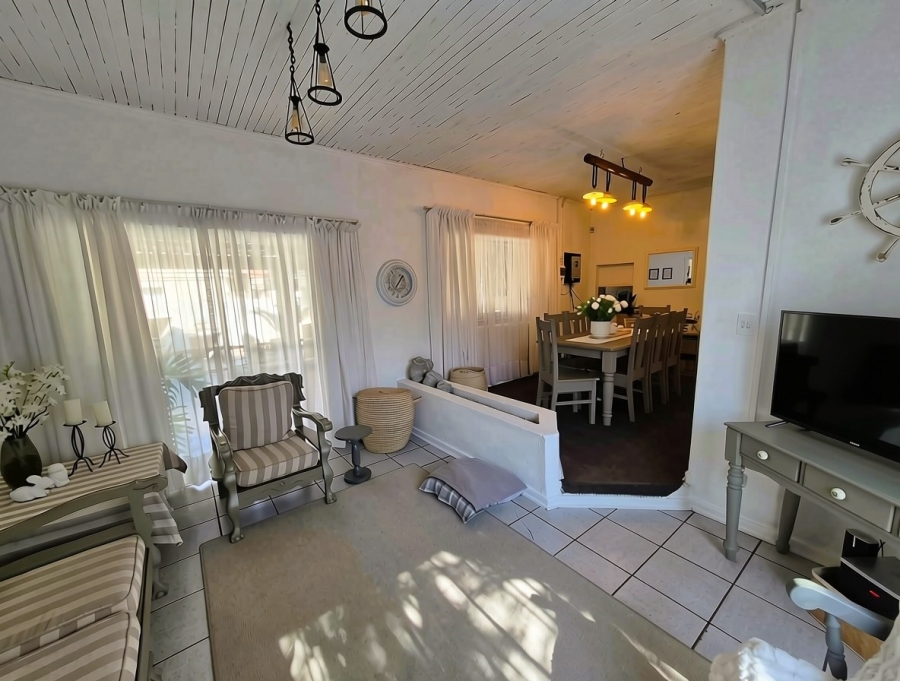 4 Bedroom Property for Sale in Falcon Ridge Gauteng