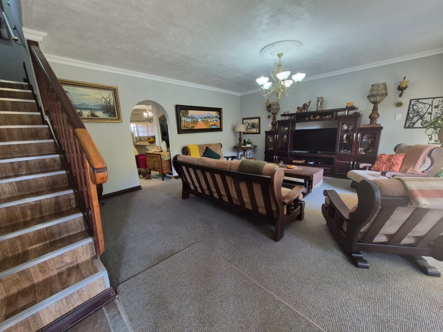 3 Bedroom Property for Sale in Three Rivers Proper Gauteng