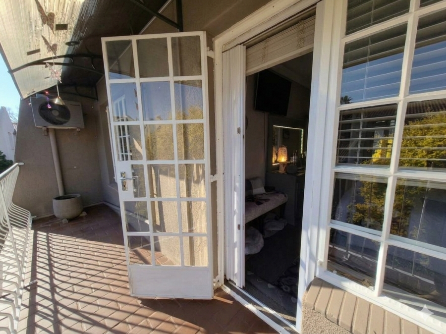 3 Bedroom Property for Sale in Three Rivers Proper Gauteng