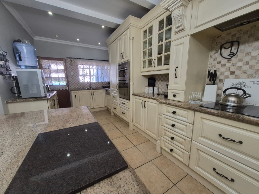 3 Bedroom Property for Sale in Three Rivers Proper Gauteng