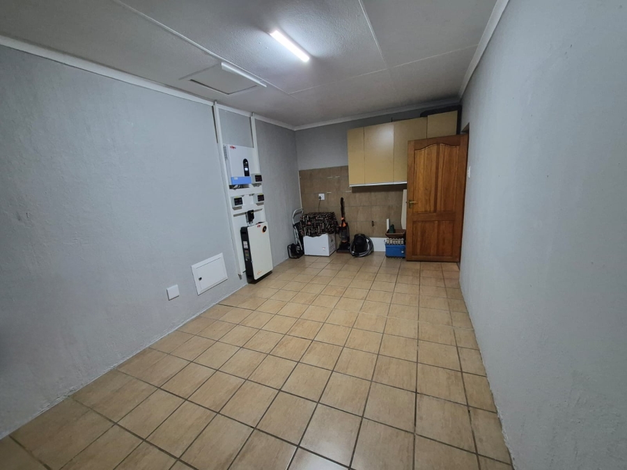 3 Bedroom Property for Sale in Three Rivers Proper Gauteng