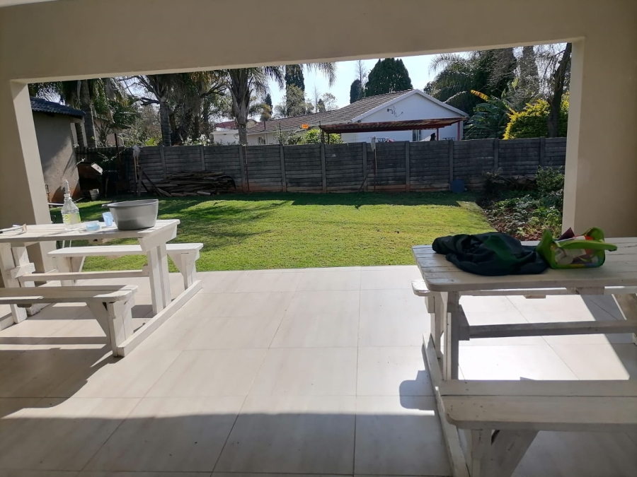 4 Bedroom Property for Sale in Heuweloord Gauteng