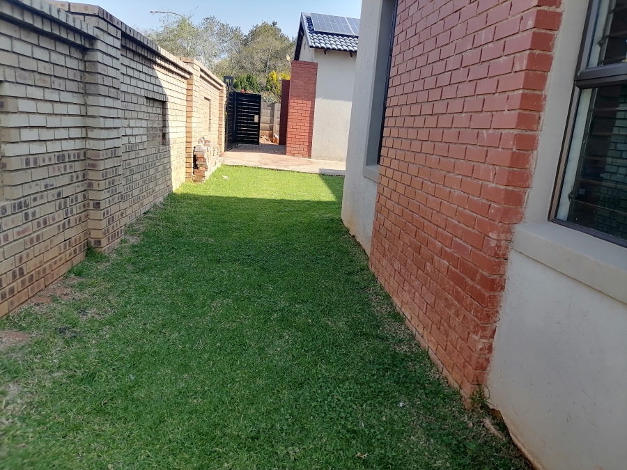 4 Bedroom Property for Sale in Heuweloord Gauteng