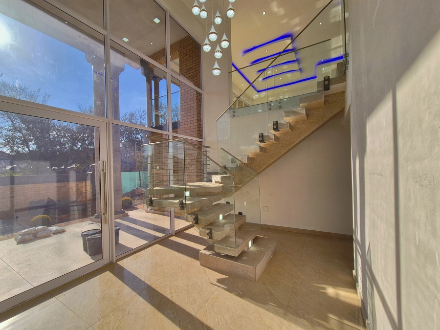 6 Bedroom Property for Sale in Helderwyk Gauteng