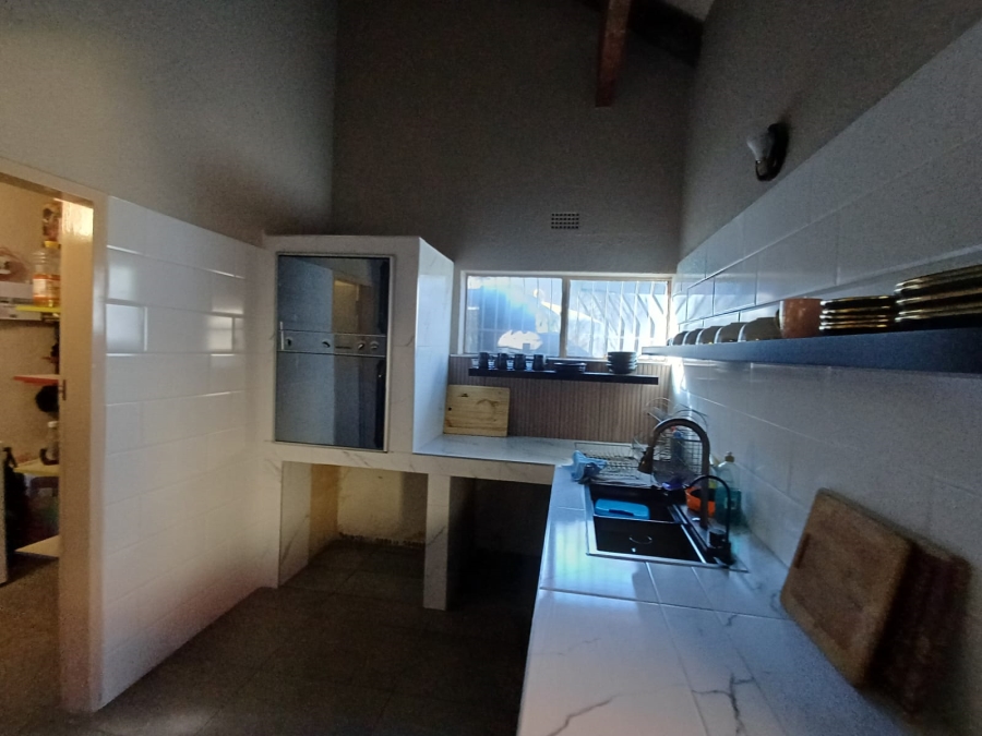 4 Bedroom Property for Sale in Flora Gardens Gauteng