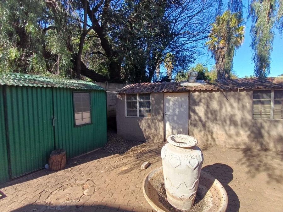 4 Bedroom Property for Sale in Flora Gardens Gauteng