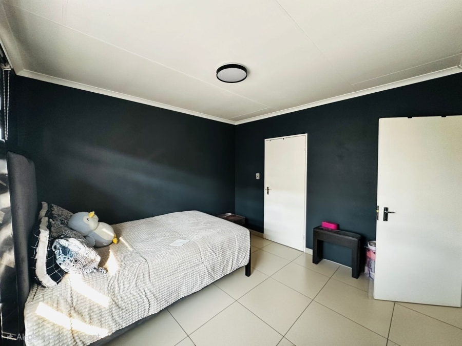 3 Bedroom Property for Sale in Parkrand Gauteng