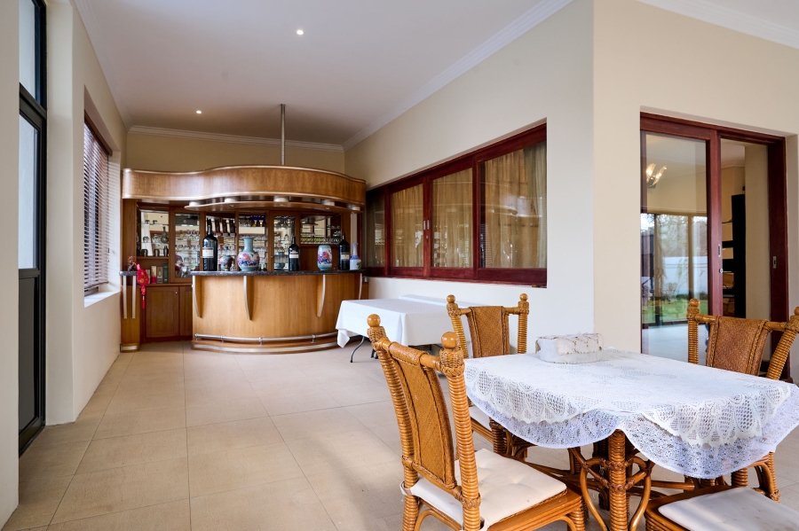 6 Bedroom Property for Sale in Carlswald Estate Gauteng
