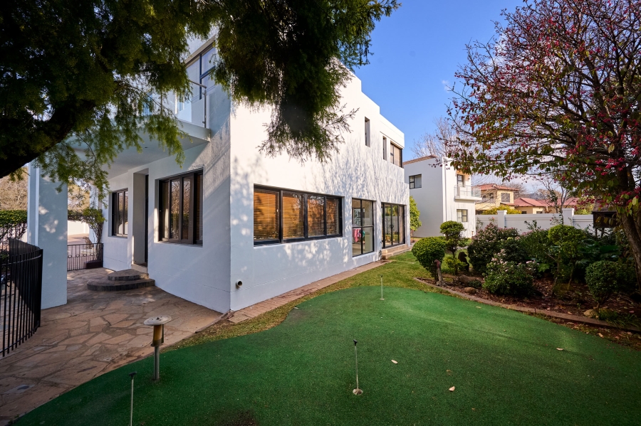 6 Bedroom Property for Sale in Carlswald Estate Gauteng