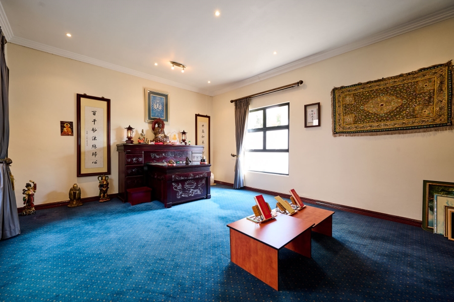 6 Bedroom Property for Sale in Carlswald Estate Gauteng