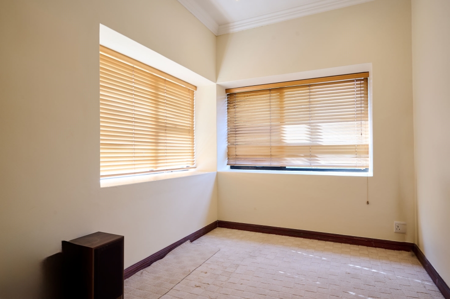 6 Bedroom Property for Sale in Carlswald Estate Gauteng