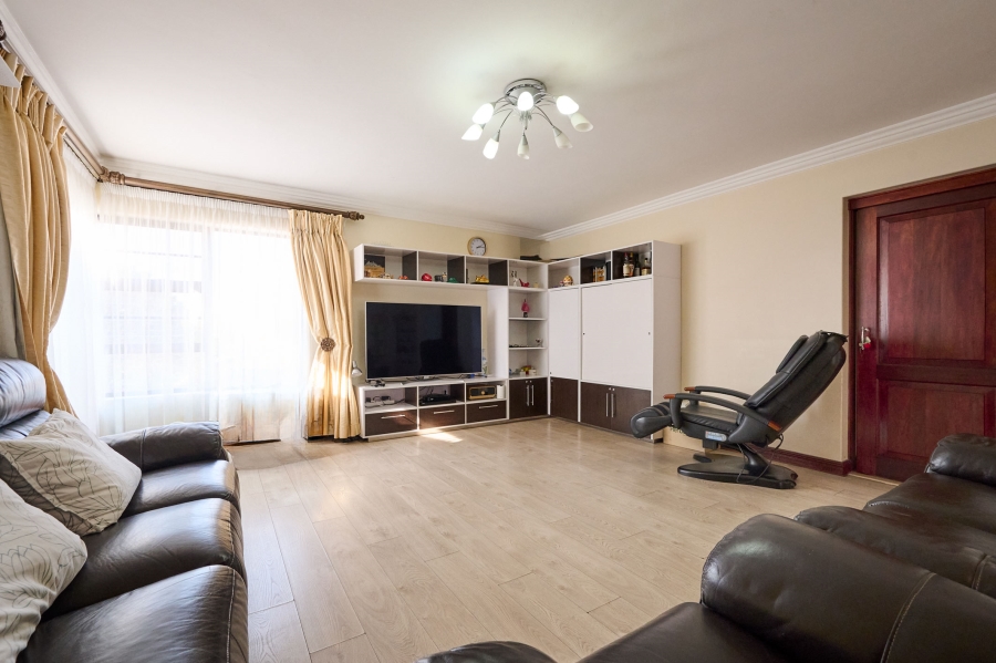 6 Bedroom Property for Sale in Carlswald Estate Gauteng