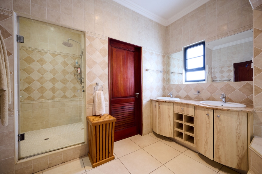6 Bedroom Property for Sale in Carlswald Estate Gauteng
