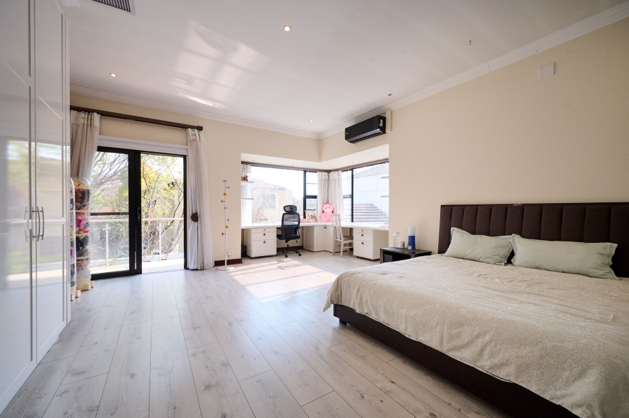 6 Bedroom Property for Sale in Carlswald Estate Gauteng