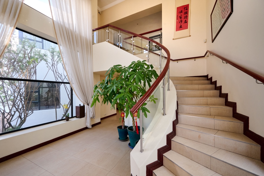 6 Bedroom Property for Sale in Carlswald Estate Gauteng