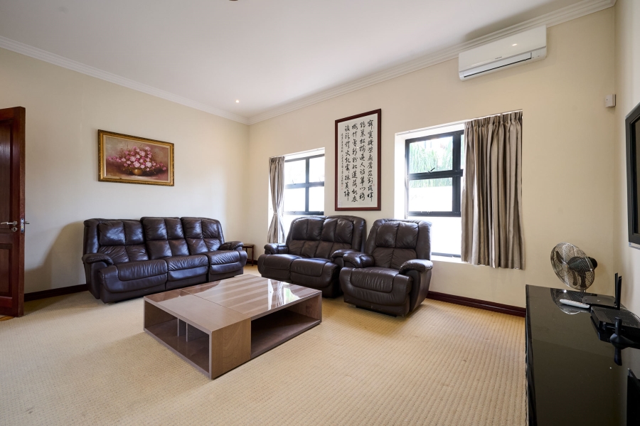 6 Bedroom Property for Sale in Carlswald Estate Gauteng