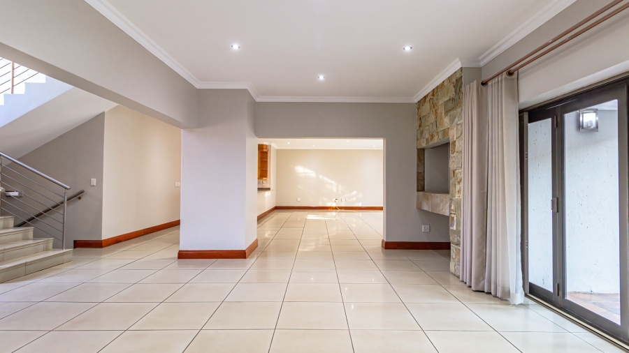 4 Bedroom Property for Sale in Rietvlei Ridge Country Estate Gauteng