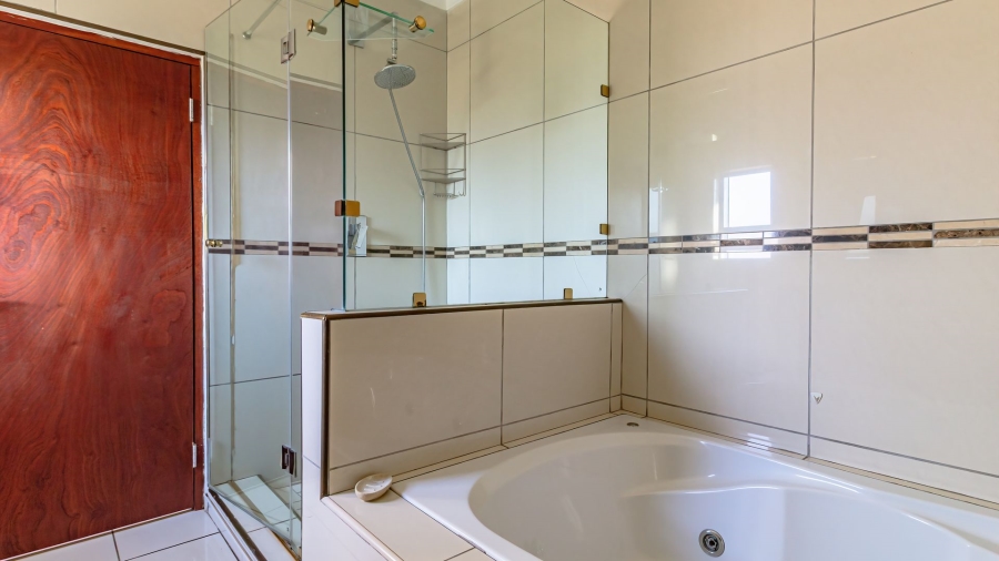 4 Bedroom Property for Sale in Rietvlei Ridge Country Estate Gauteng