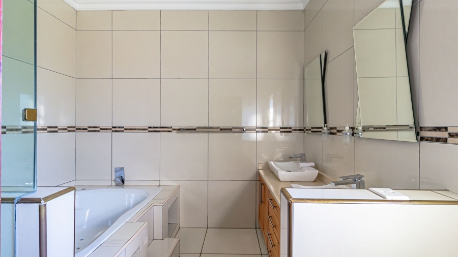 4 Bedroom Property for Sale in Rietvlei Ridge Country Estate Gauteng