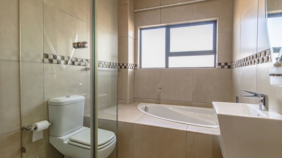 4 Bedroom Property for Sale in Rietvlei Ridge Country Estate Gauteng