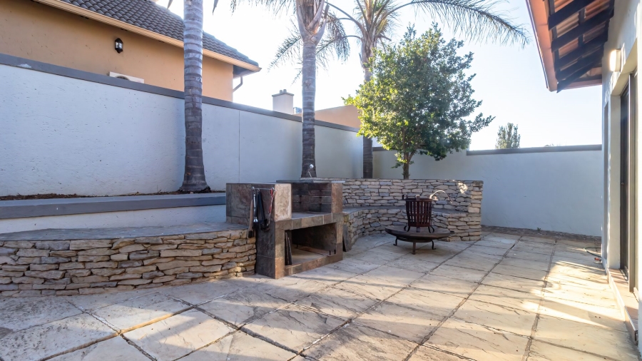 4 Bedroom Property for Sale in Rietvlei Ridge Country Estate Gauteng