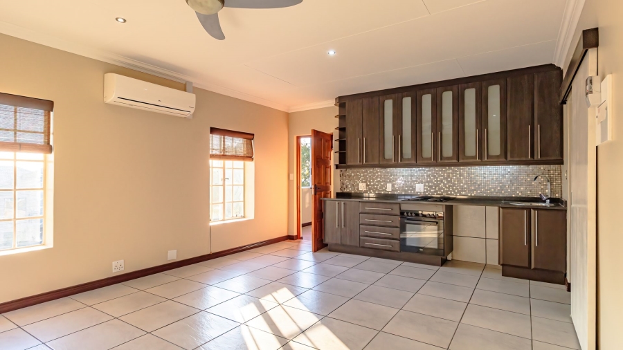 2 Bedroom Property for Sale in Cornwall Hill Gauteng